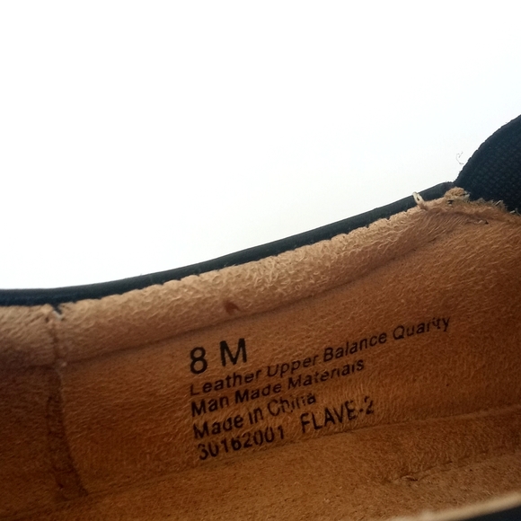 Naturalizer Black Leather Loafers / Flats 8 - Picture 4 of 9